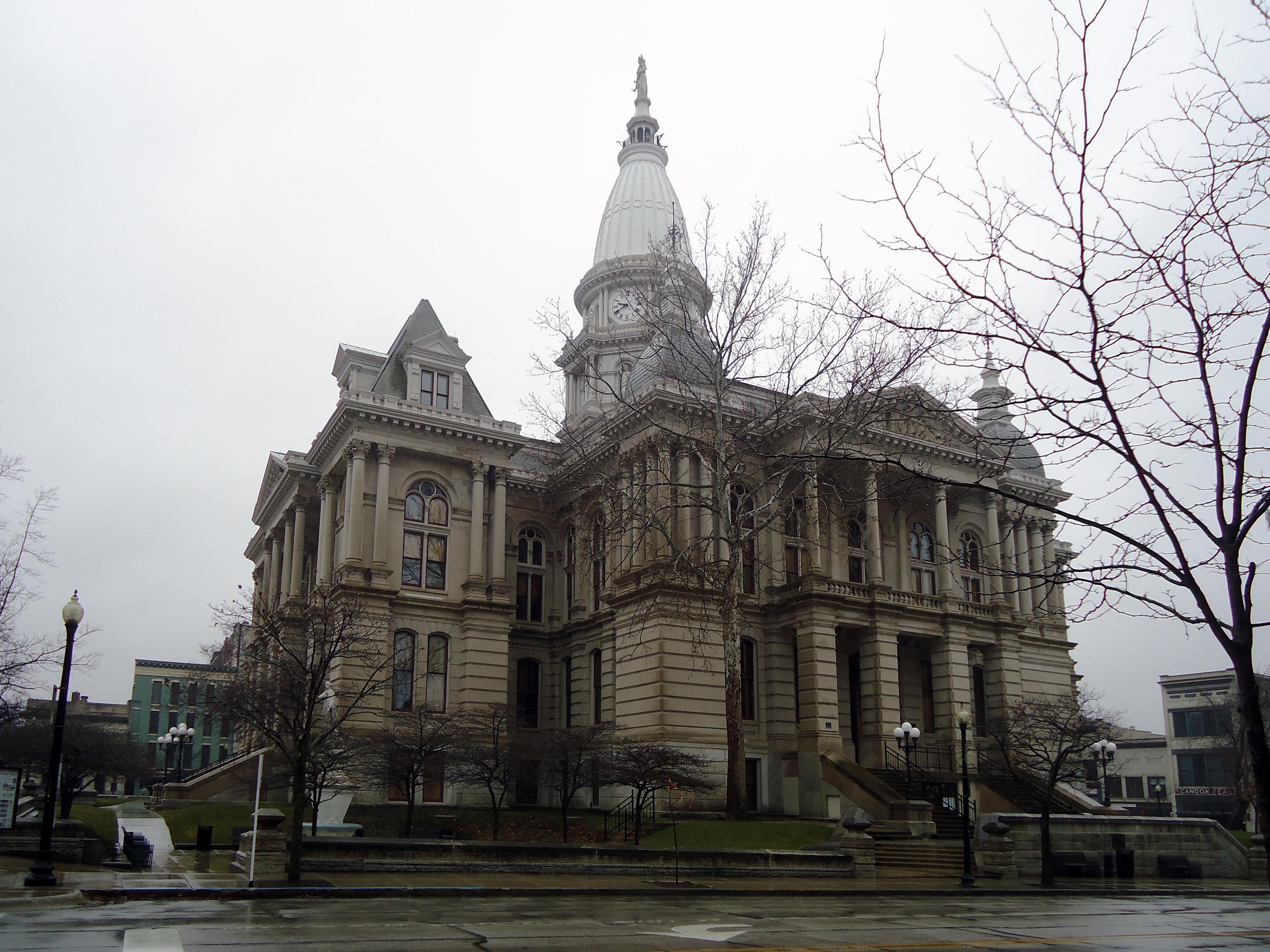The Tippecanoe County Courthouse in Indiana (1884-) | Hiding in Plain Sight